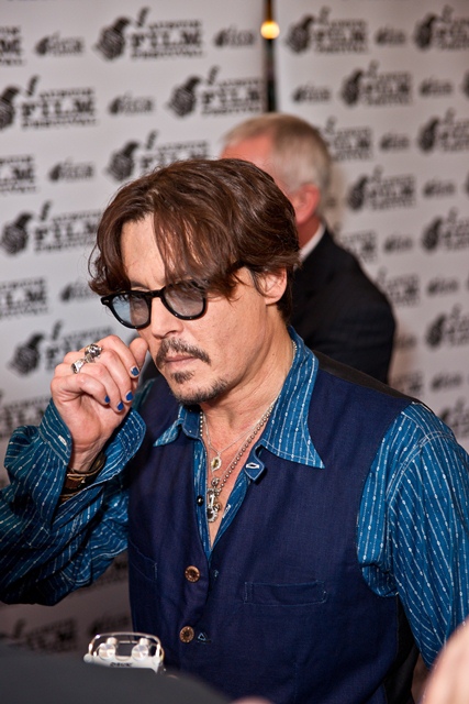 Lainey Gossip Entertainment Update|Johnny Depp looks terrible with blue ...
